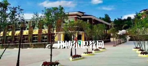 貴州航空工業(yè)技師學(xué)院烏當(dāng)校區(qū)2020年報(bào)名條件、招生要求、招生對(duì)象