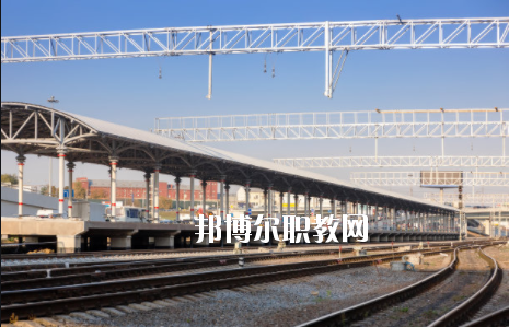 甘肅2020年初中生報什么高鐵學校好