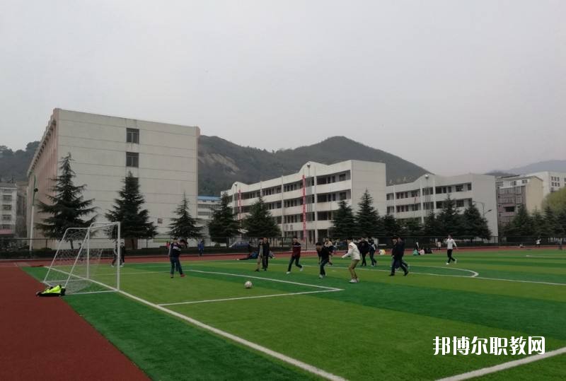 新縣職業(yè)高級中學(xué)2021年報(bào)名條件、招生要求、招生對象