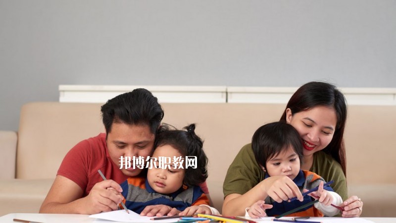 四川2020年男生讀幼師學校有前途嗎