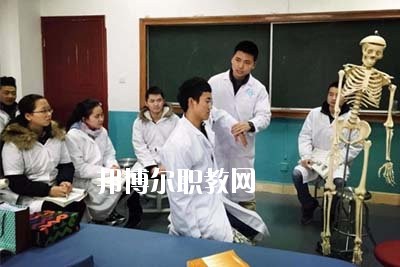 四川2020年哪些大學有衛(wèi)校大專