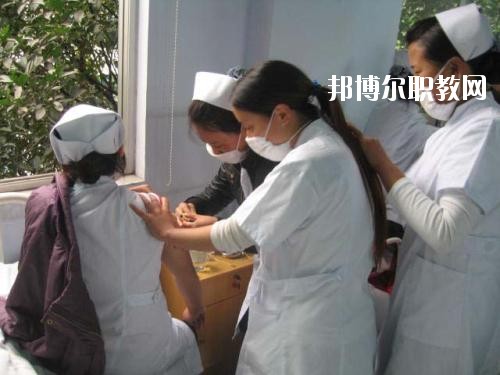 四川2020年哪些大專學校的衛(wèi)校好