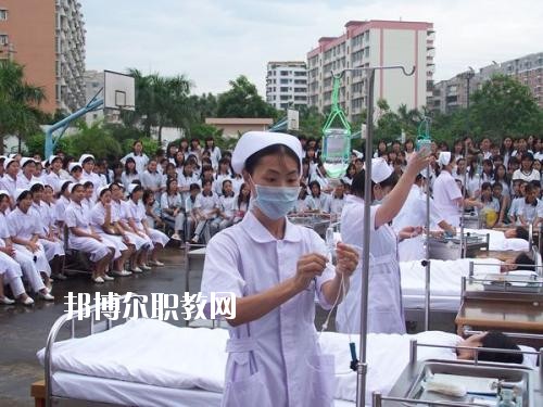 四川2020年衛(wèi)校好的大專(zhuān)排名
