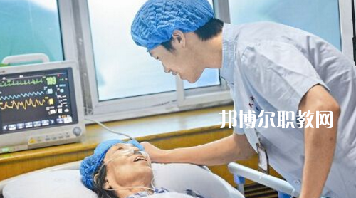 貴陽2021年男生在衛(wèi)校學什么好