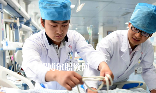 貴陽(yáng)2021年衛(wèi)校和中專有哪些區(qū)別