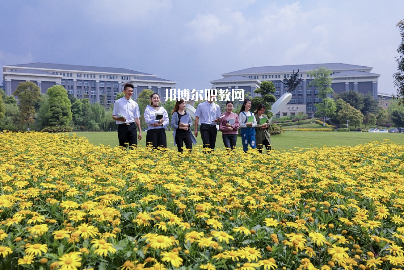 重慶2021年哪些大專(zhuān)學(xué)校汽修學(xué)校好