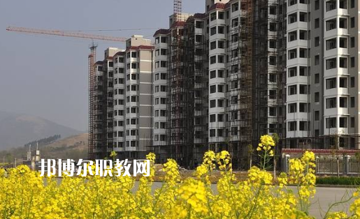 安徽黃梅戲藝術(shù)職業(yè)學(xué)院(中專(zhuān)部)2021年招生簡(jiǎn)章