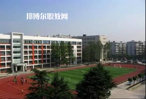重慶2021年初中生能讀什么鐵路學校