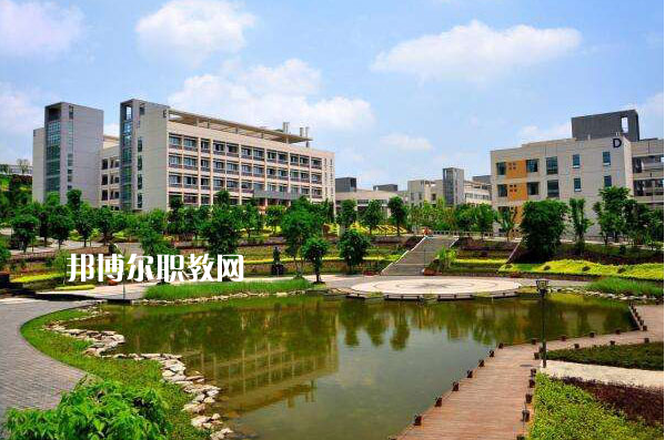 重慶2021年汽修學(xué)校較好的大專學(xué)校