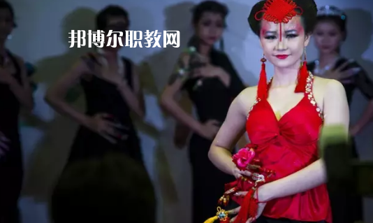 汕頭琪雅美容化妝職業(yè)技術(shù)學(xué)校2021年報(bào)名條件、招生要求、招生對(duì)象