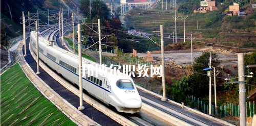 南寧2021年鐵路學(xué)校開(kāi)設(shè)有哪些課程