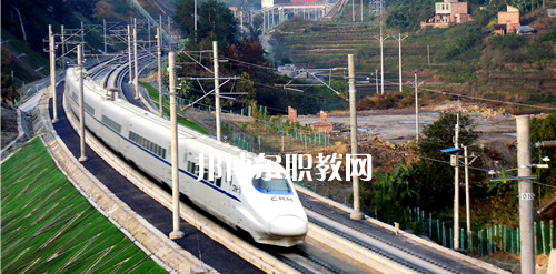 南寧2021年初中生學鐵路學校的學校
