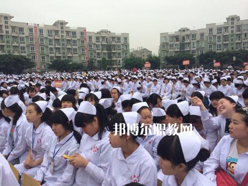 成都2021年衛(wèi)校學什么專業(yè)