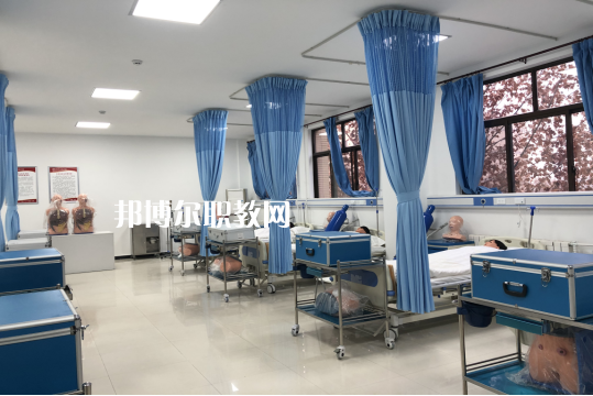西安2021年設(shè)有衛(wèi)校的公辦大專(zhuān)學(xué)校