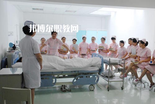 成都2021年中專衛(wèi)校招