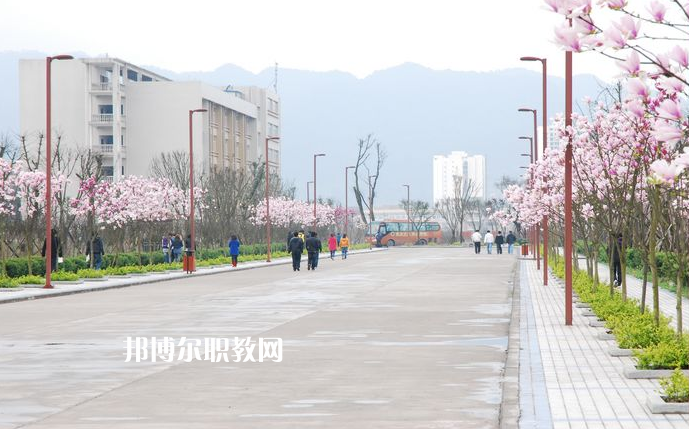 重慶2021年大專鐵路學(xué)校有哪些