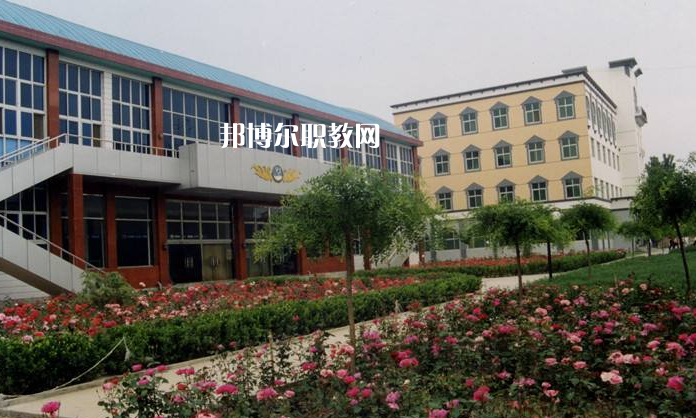 西安2021年中專幼師學(xué)?？梢钥即髮? width=