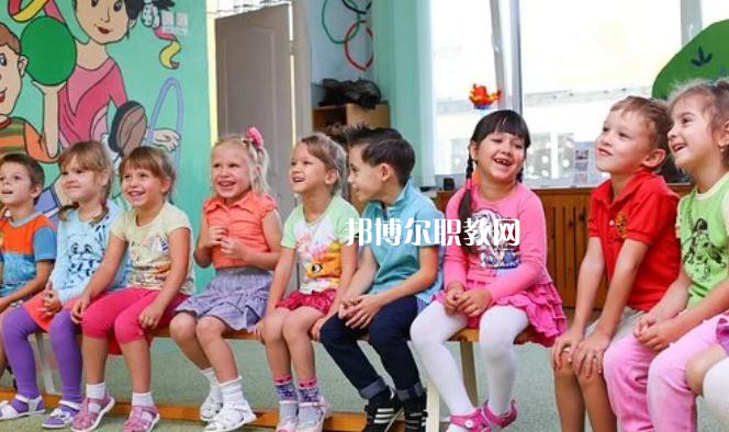 武漢2021年去幼師學(xué)校學(xué)什么專業(yè)好