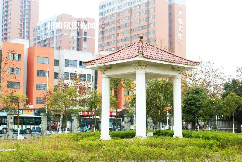 重慶2021年初中生報什么汽修學校