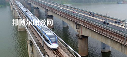 南寧2021年男生讀鐵路學校學什么好