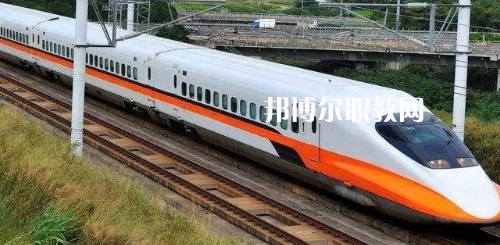 南寧2021年男生讀什么鐵路學(xué)校好