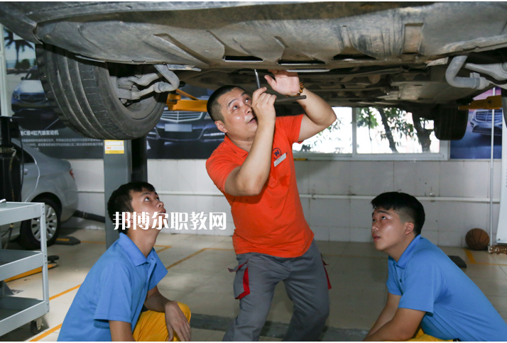 重慶2021年汽修學(xué)校的專業(yè)有哪些
