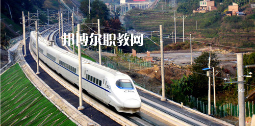 南寧2021年女生上鐵路學(xué)校學(xué)什么專業(yè)好
