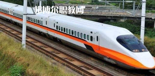 南寧2021年女生讀鐵路學(xué)校學(xué)什么好