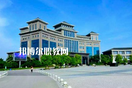重慶2021年初中生可以上中專嗎