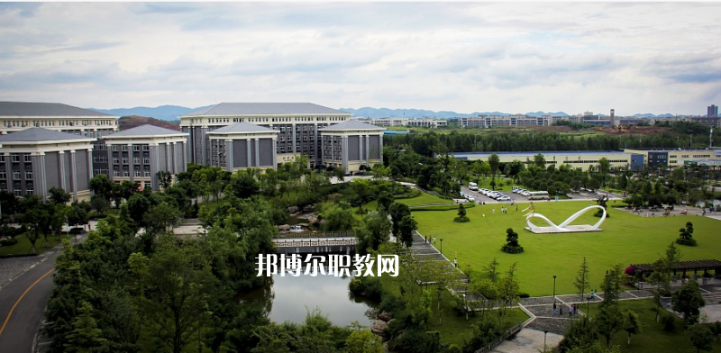 重慶2021年男生可以讀汽修學(xué)校嗎
