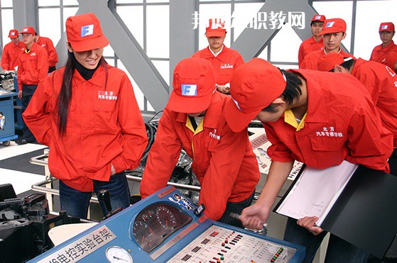 四川2021年有哪些汽修學校比較好就業(yè)