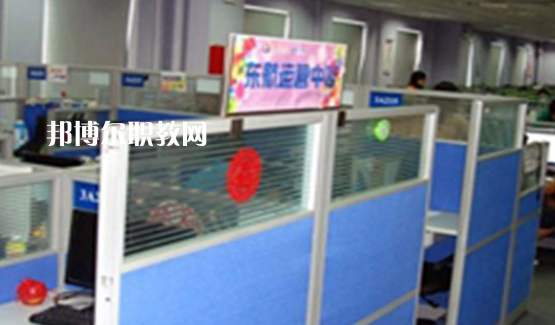 黃山市當(dāng)代職業(yè)學(xué)校2021年報(bào)名條件、招生要求、招生對象