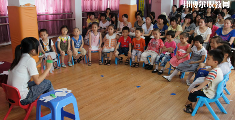 武漢2021年女生讀幼師學(xué)校有前途嗎