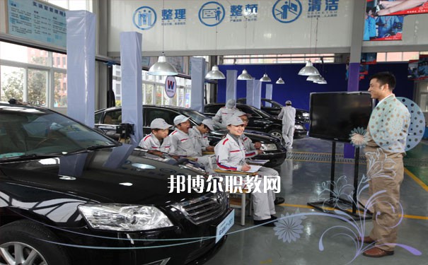 四川2021年讀汽修學(xué)校要分?jǐn)?shù)嗎