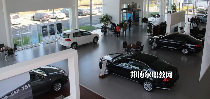 四川2021年讀汽修學?？梢钥即髮W嗎