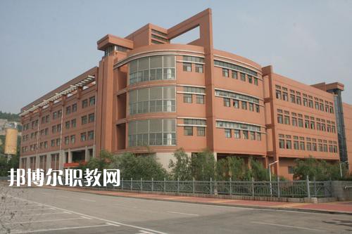 內江宏昌職業(yè)技術學校2021年招生錄取分數(shù)線