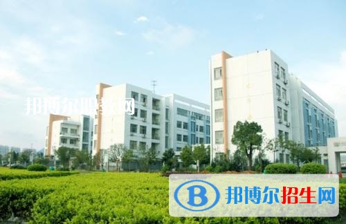 邢臺(tái)職教中心2018年報(bào)名條件、招生對(duì)象