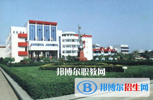 潢川幼兒師范學(xué)校2021年報名條件、招生要求、招生對象