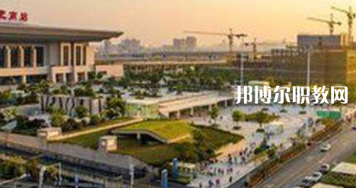 合肥2021年初中生讀什么鐵路學校好