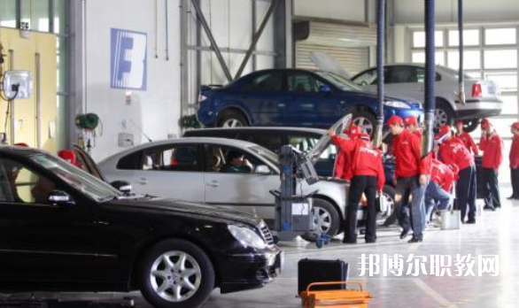 廣州2021年汽修學校什么專業(yè)適合男生
