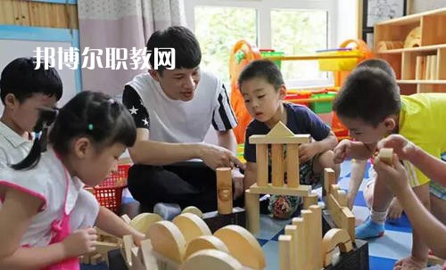 成都2021年中學(xué)畢業(yè)讀什么幼師學(xué)校