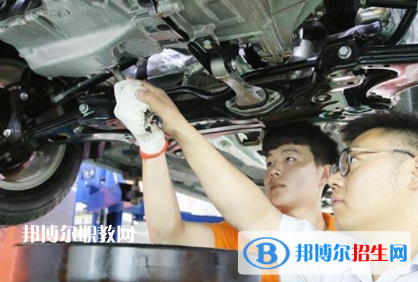 四川2021年汽修學校學什么好