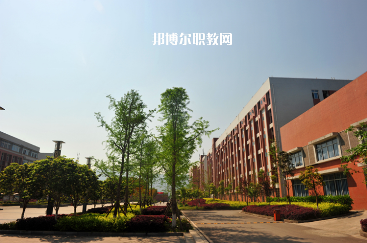 重慶2021年汽修學(xué)校畢業(yè)是什么文憑