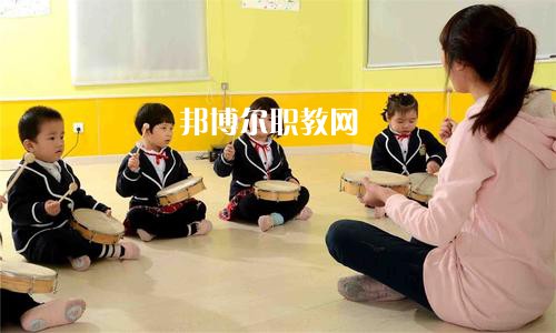 成都2021年讀幼師學校需要什么證件