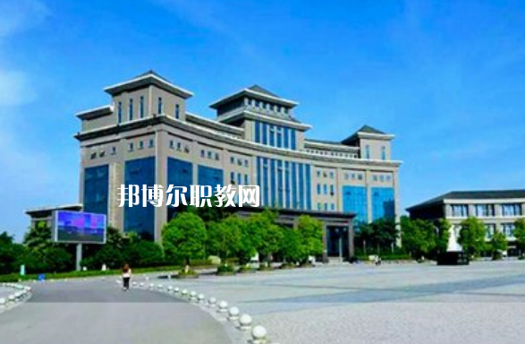 重慶2021年上中專學校需要什么證件
