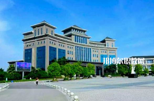 重慶2021年上中專學(xué)校需要什么條件