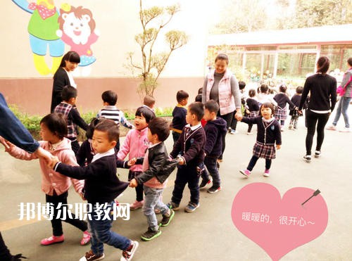 成都2021年幼師學校學什么好有前途