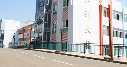 畢節(jié)同心農(nóng)工中等職業(yè)技術學校2021年招生辦聯(lián)系電話