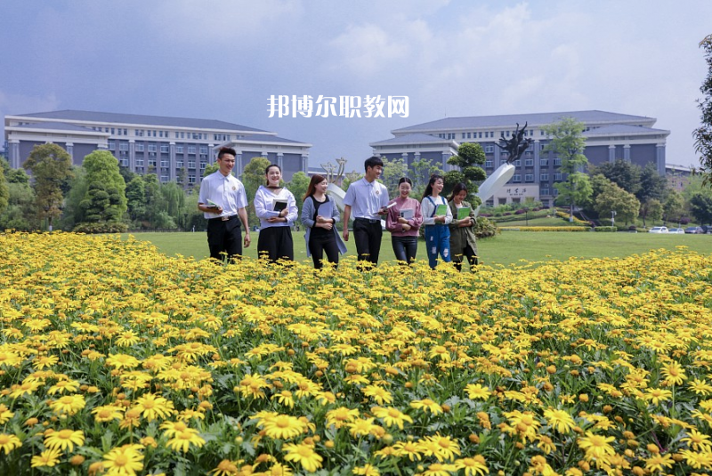 重慶2021年讀幼師學(xué)校的大專