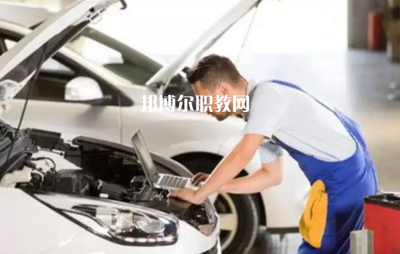 重慶2021年男生上中專學校學什么專業(yè)好